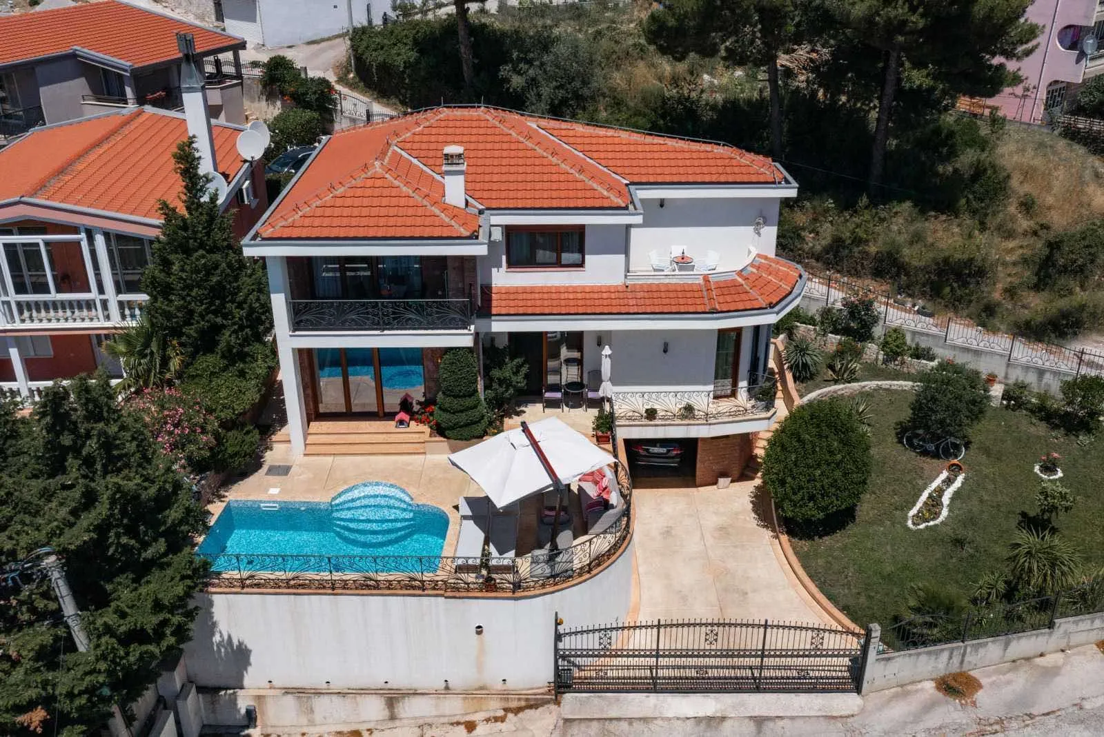 Prodaja, kuća, 252m², Šušanj, Bar