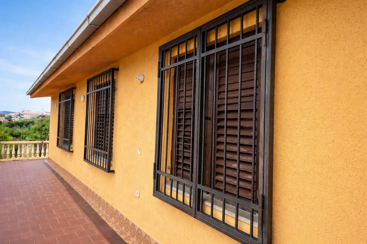 Sale, house, 240m², Šušanj, Bar