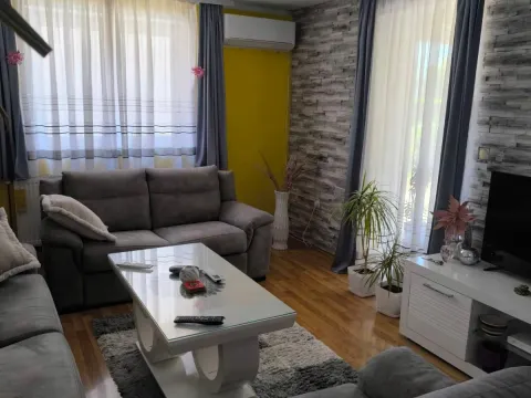 Prodaja, kuća, 280m², Sajlovo, Novi Sad Sve Podlokacije - image 7