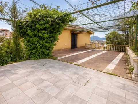 Prodaja, kuća, 240m², Šušanj, Bar - image 7
