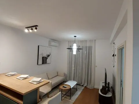 Sale, one bedroom apartment, 38m², Dalmatinska ulica, Podgorica - image 2