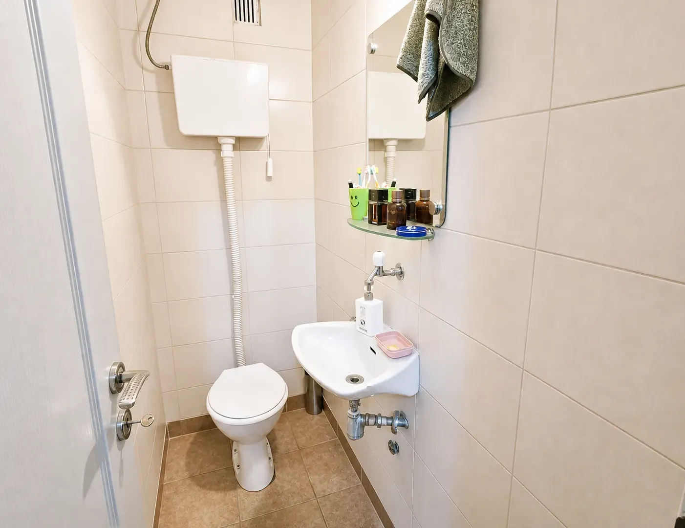Rent, three bedroom apartment, 100m², Pejton, Podgorica