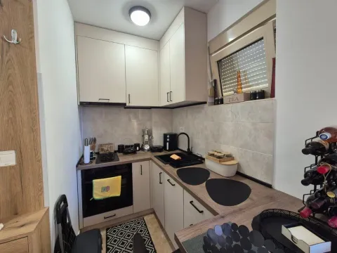 Prodaja, garsonjera, 22m², Bulevar, Budva - image 8