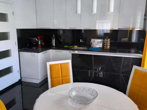 Prodaja, kuća, 280m², Sajlovo, Novi Sad Sve Podlokacije - image 9