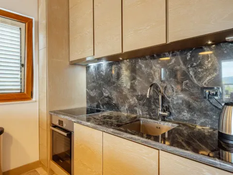 Prodaja, dvosoban stan, 106m², Donja Lastva, Tivat - image 6