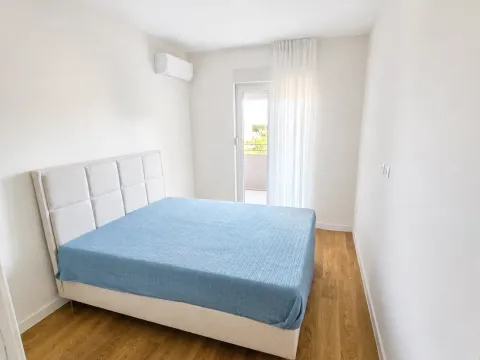 Rent, two bedroom apartment, 72m², Central Point, Podgorica - image 6