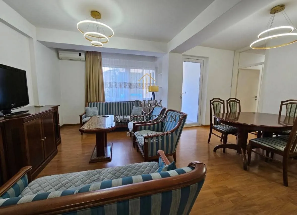 Rent, three bedroom apartment, 110m², Centar, Bar