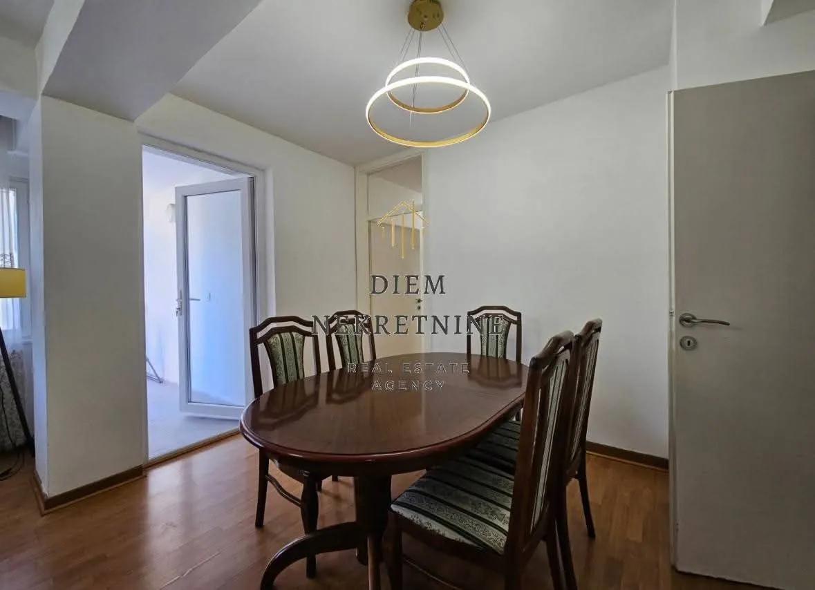 Rent, three bedroom apartment, 110m², Centar, Bar