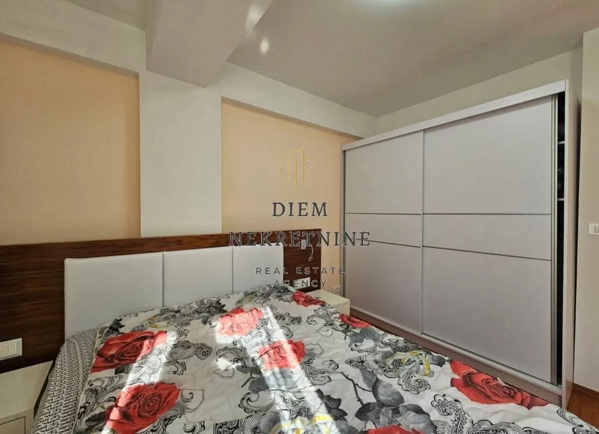 Rent, three bedroom apartment, 110m², Centar, Bar
