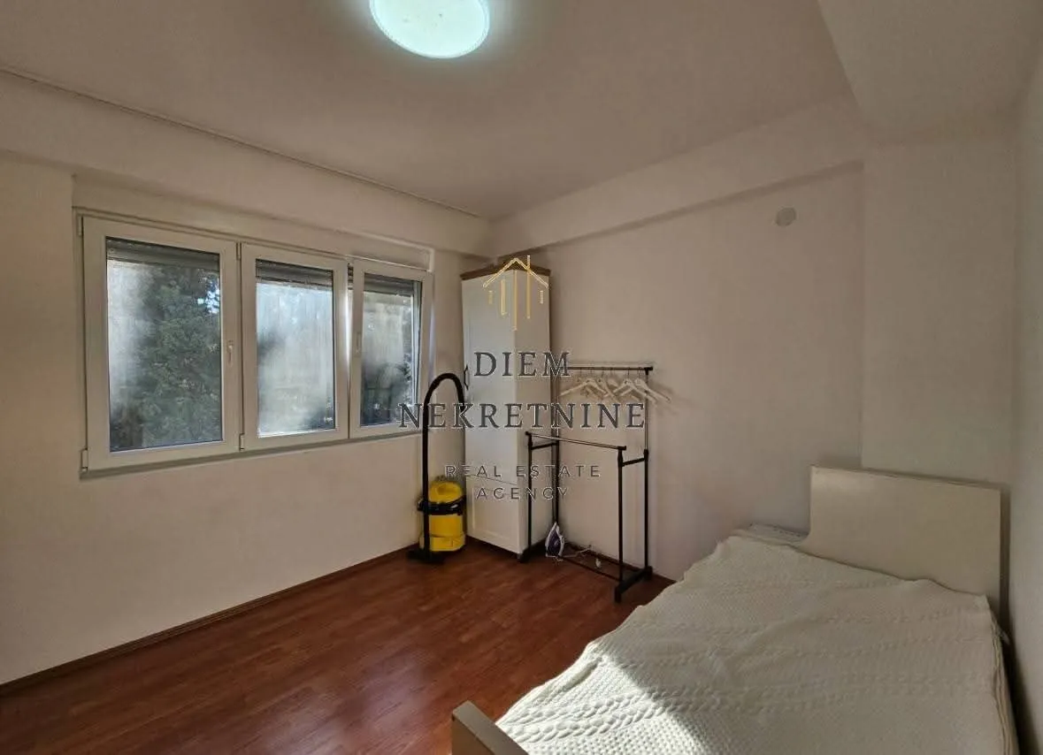 Rent, three bedroom apartment, 110m², Centar, Bar