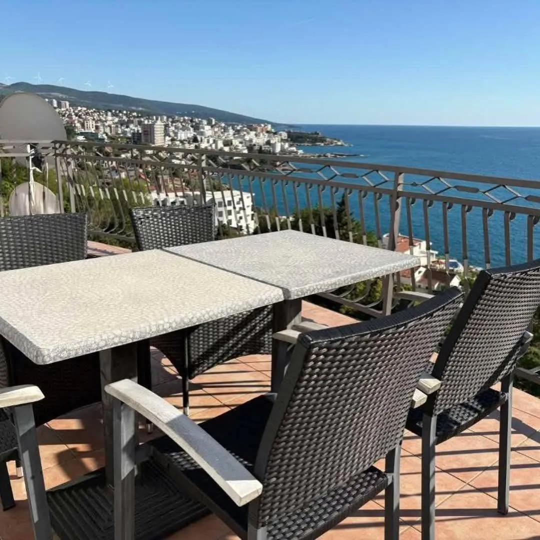 Izdavanje, kuća, 180m², Dobra Voda, Budva