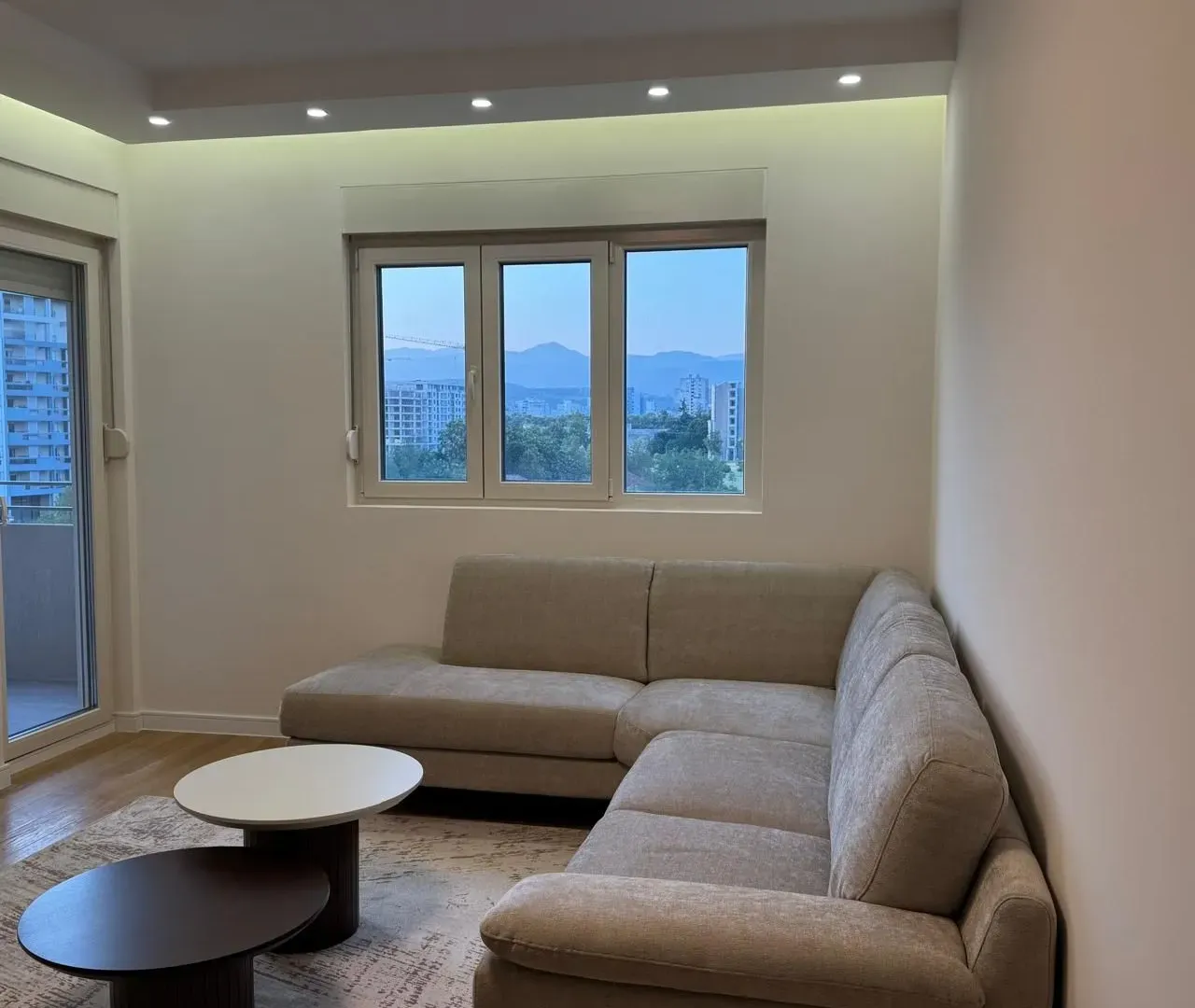 Rent, two bedroom apartment, 72m², Central Point, Podgorica