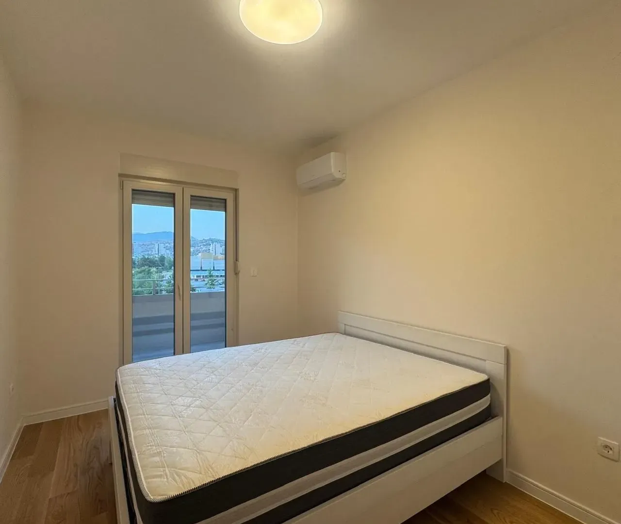Rent, two bedroom apartment, 72m², Central Point, Podgorica