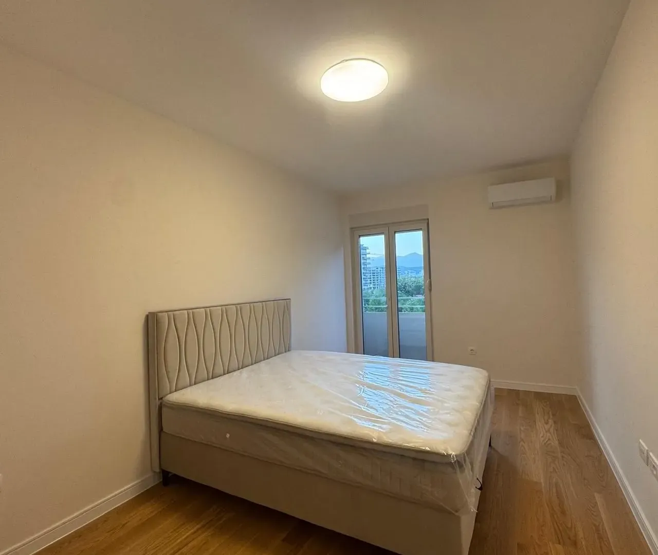 Rent, two bedroom apartment, 72m², Central Point, Podgorica