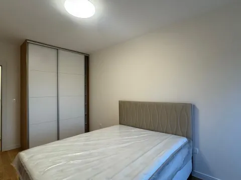 Izdavanje, dvosoban stan, 68m², Central Point, Podgorica - image 13