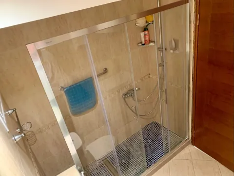 Izdavanje, stan, 86m², Centar, Budva - image 5