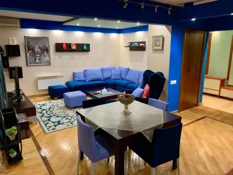 Izdavanje, stan, 86m², Centar, Budva - image 11