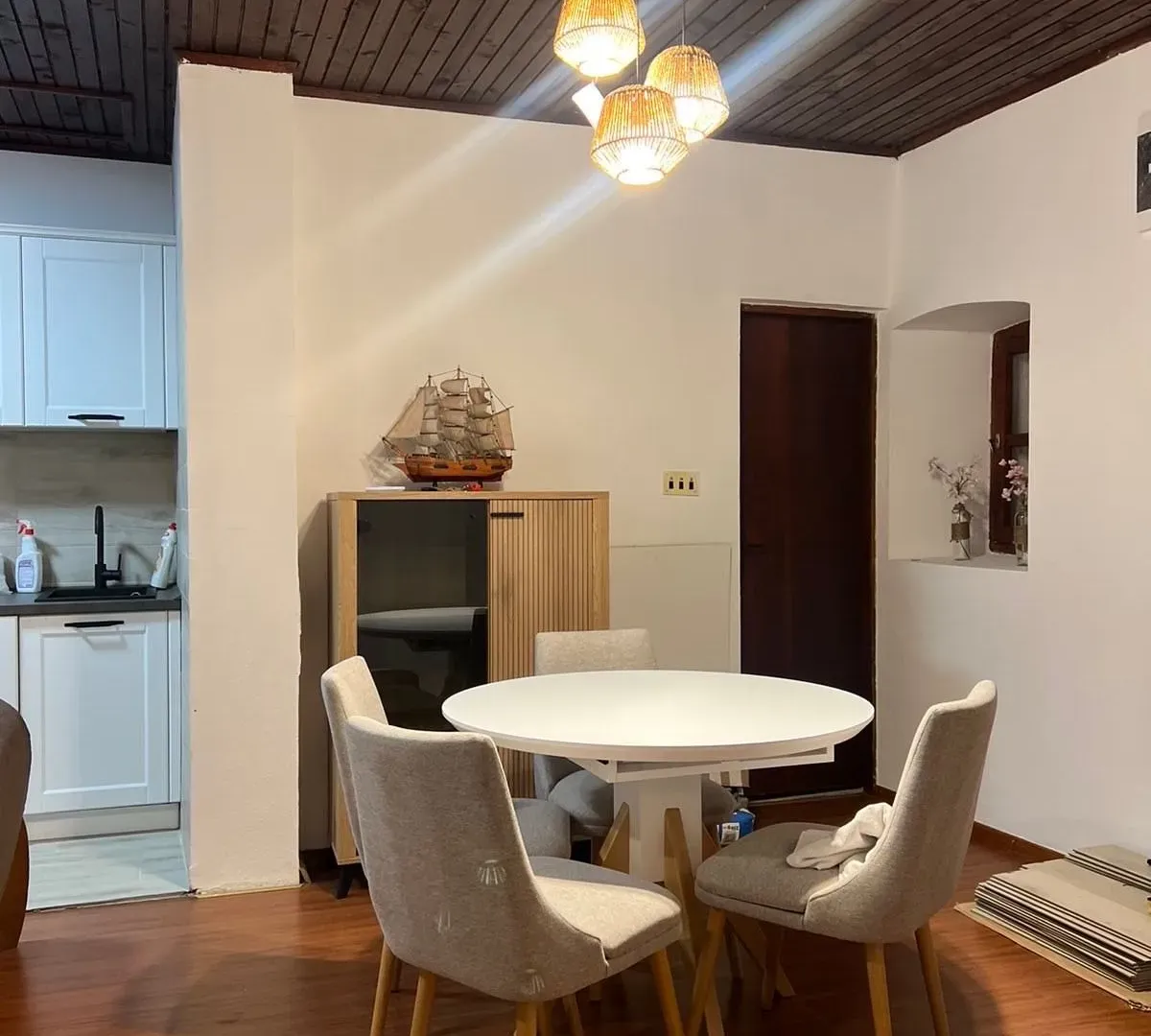 Izdavanje, kuća, 60m², Rogami, Podgorica