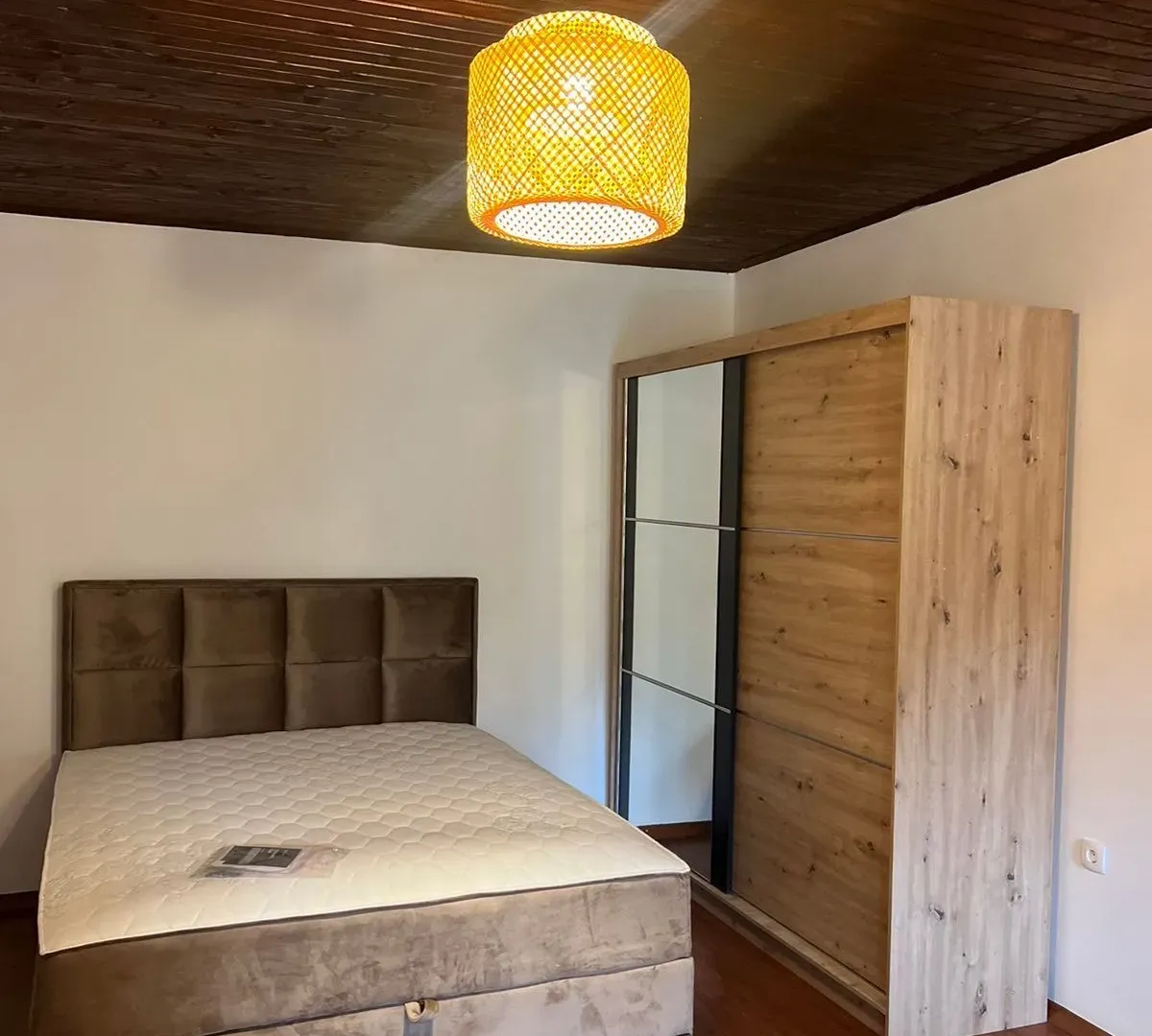 Izdavanje, kuća, 60m², Rogami, Podgorica