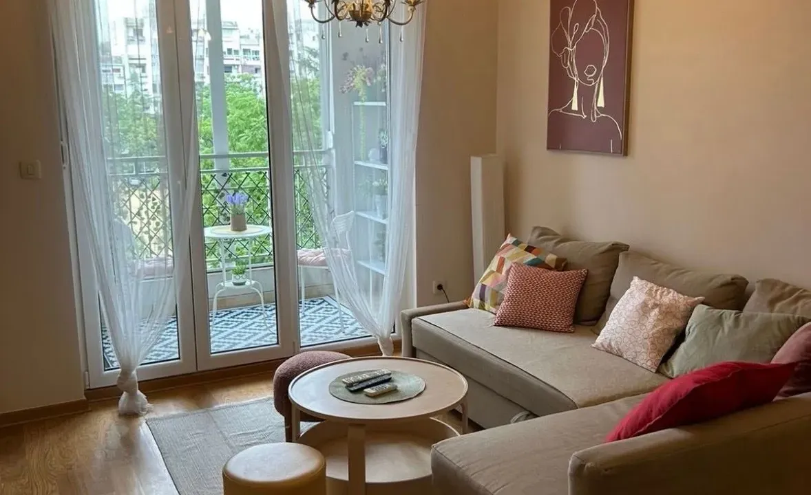 Izdavanje, jednosoban stan, 45m², Blok 9, Podgorica