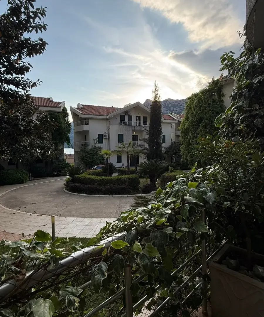 Sale, four bedroom apartment, 142m², Risan, Kotor