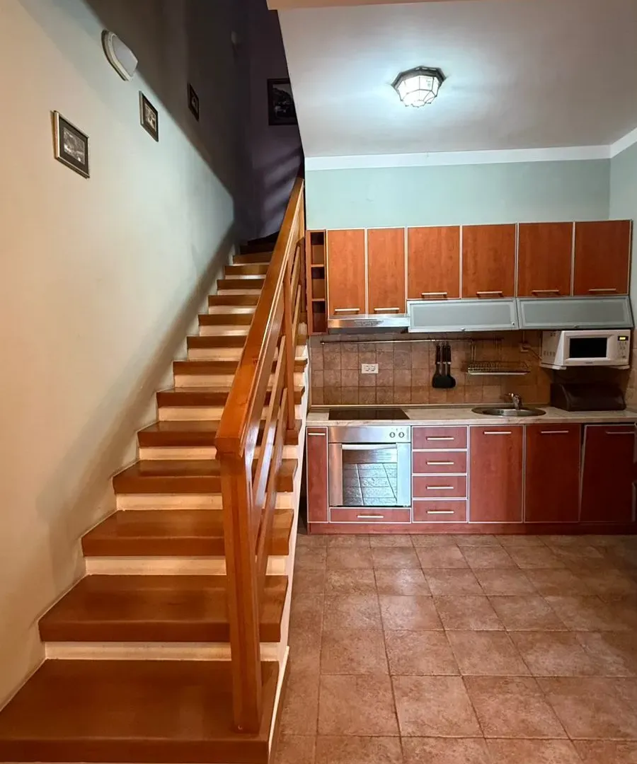Sale, four bedroom apartment, 142m², Risan, Kotor