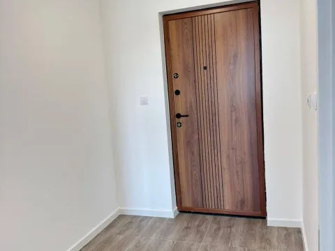 Prodaja, jednosoban stan, 46m², Šušanj, Bar - image 7