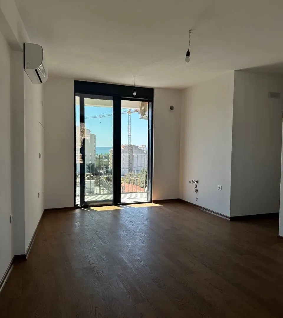 Prodaja, jednosoban stan, 44m², Ilino, Bar