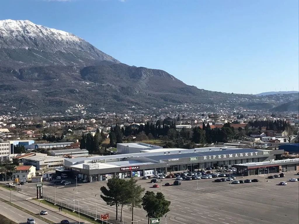 Prodaja, jednosoban stan, 46m², Centar, Bar