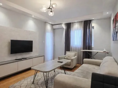 Izdavanje, jednosoban stan, 50m², Central Point, Podgorica - image 5
