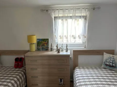 Prodaja, kuća, 200m², Dobre Vode, Bar - image 4