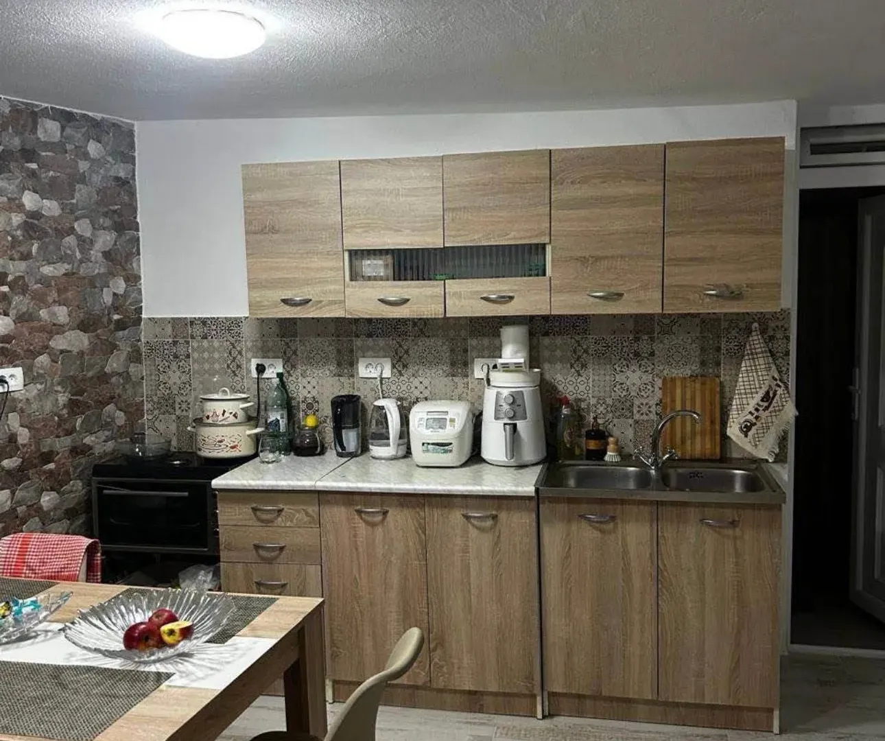 Prodaja, kuća, 200m², Dobre Vode, Bar