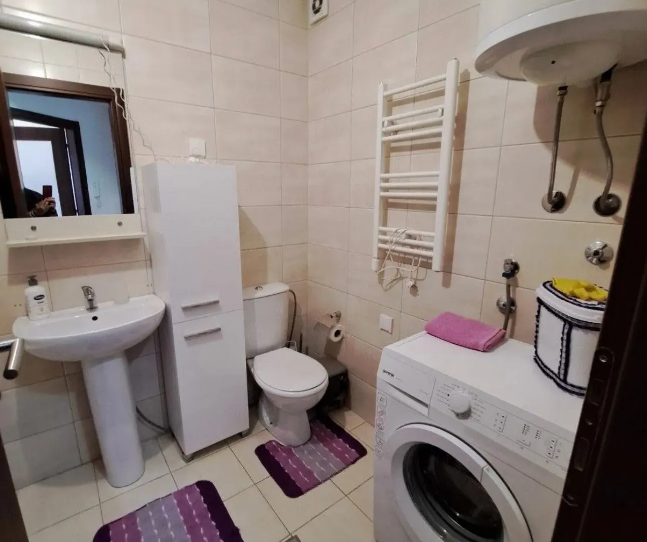 Izdavanje, jednosoban stan, 46m², Stari Aerodrom, Podgorica