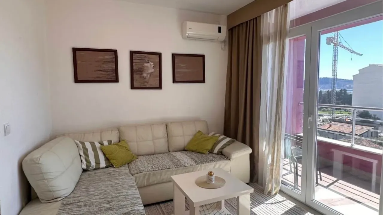 Sale, two bedroom apartment, 57m², Ilino, Bar