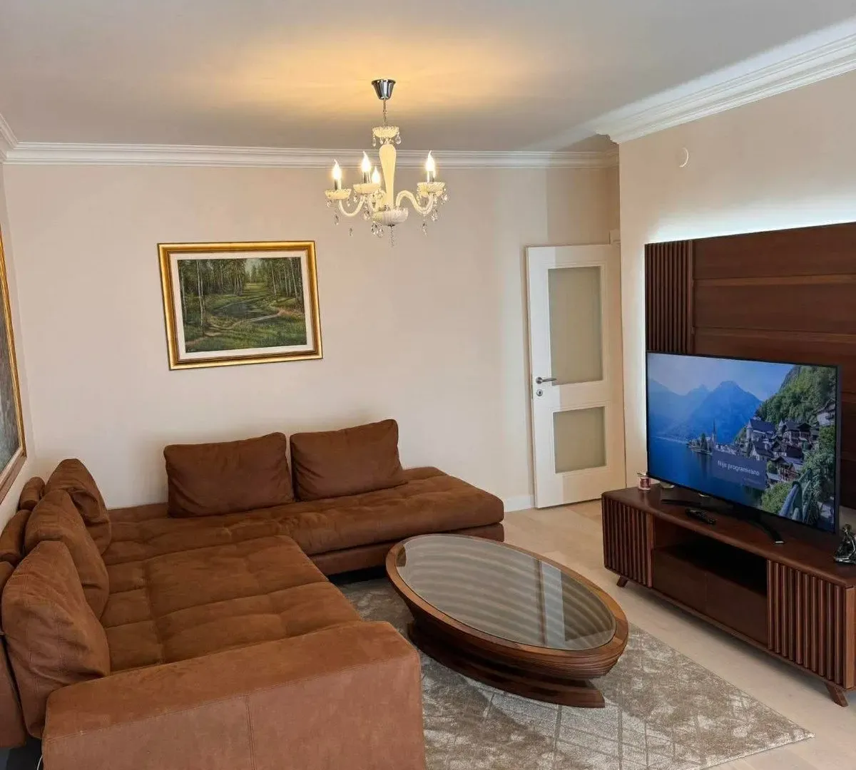 Izdavanje, trosoban stan, 103m², Centar, Podgorica