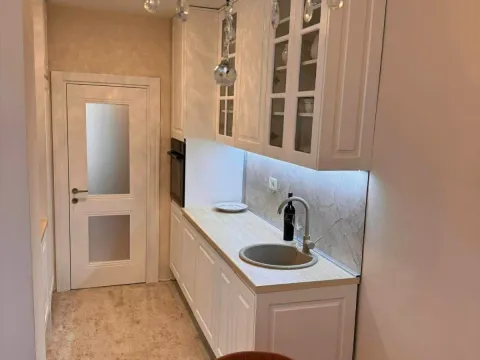 Izdavanje, trosoban stan, 103m², Centar, Podgorica - image 5