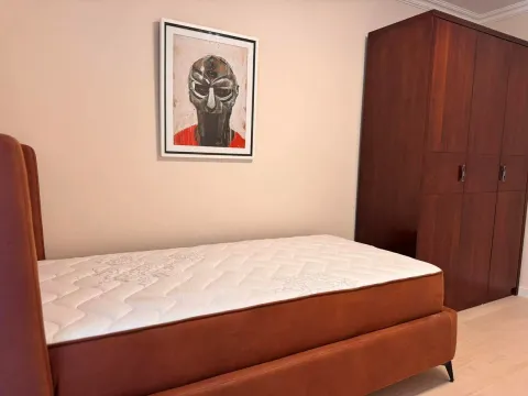 Izdavanje, trosoban stan, 103m², Centar, Podgorica - image 7