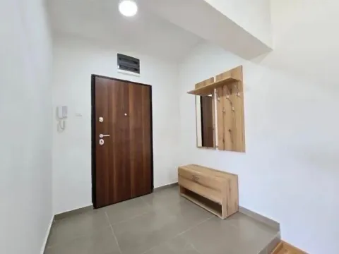 Sale, two bedroom apartment, 80m², Zagorič, Podgorica - image 4