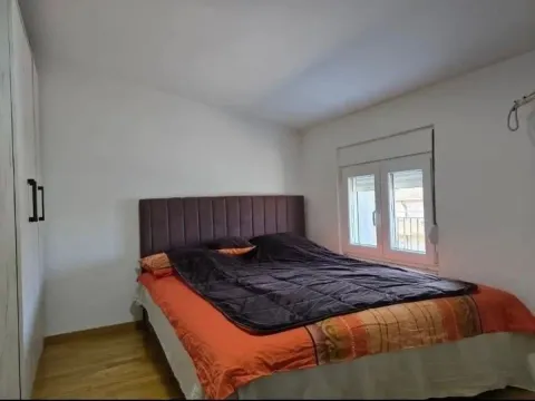 Sale, two bedroom apartment, 80m², Zagorič, Podgorica - image 6