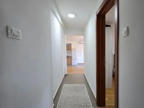 Sale, two bedroom apartment, 80m², Zagorič, Podgorica - image 5