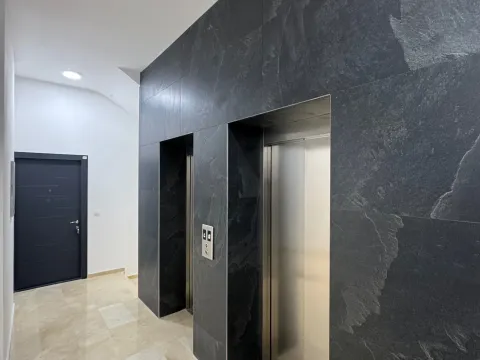 Prodaja, dvosoban stan, 90m², Centar, Ulcinj - image 12