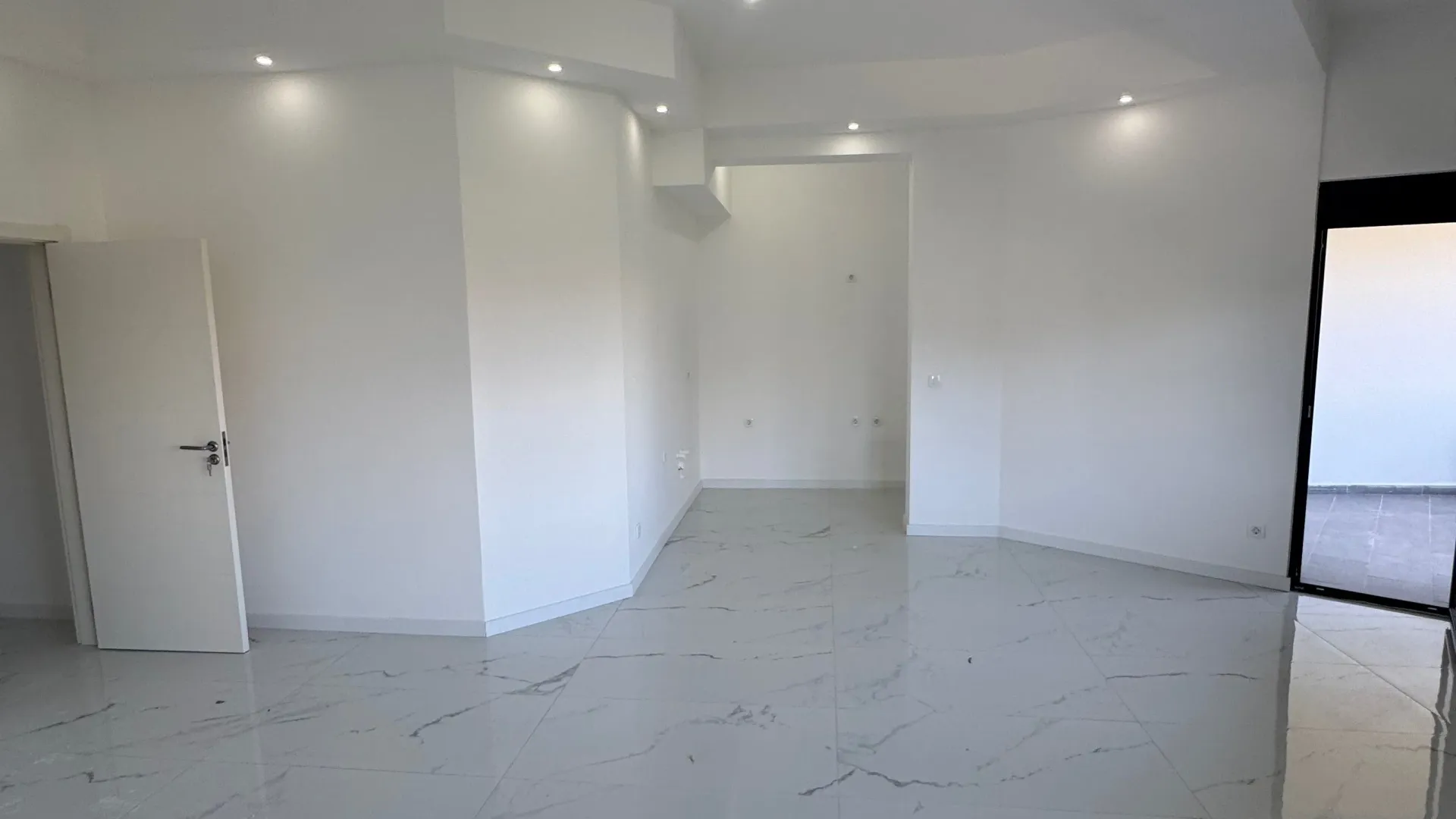 Sale, one bedroom apartment, 57m², Centar, Ulcinj