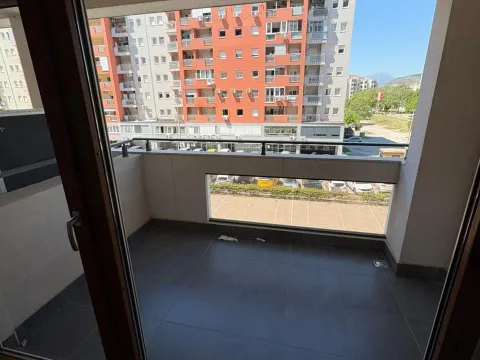 Rent, two bedroom apartment, 69m², Master Kvart, Podgorica - image 6