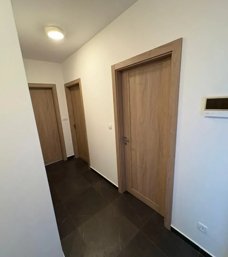 Izdavanje, dvosoban stan, 69m², Master Kvart, Podgorica