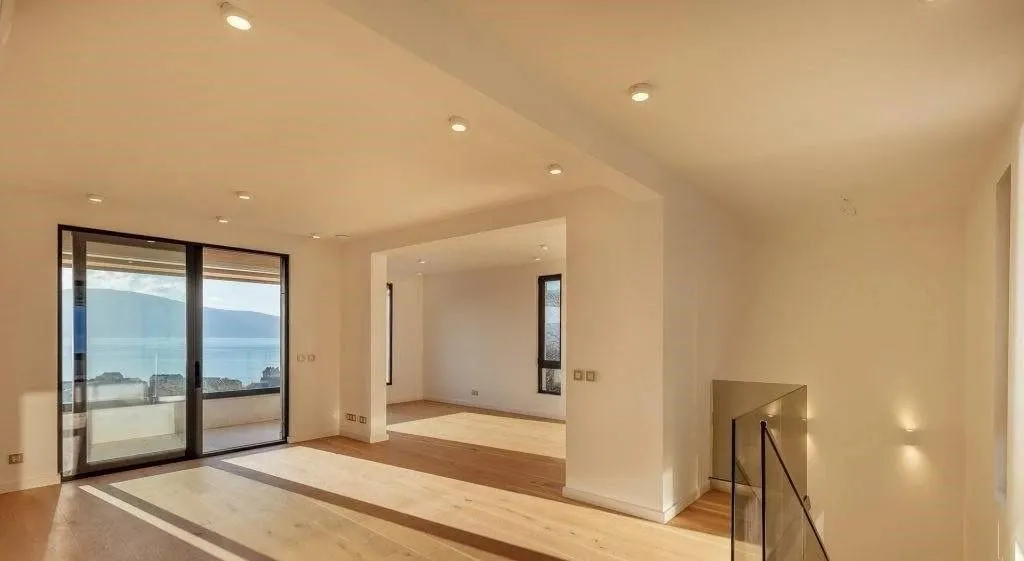 Prodaja, dvosoban stan, 97m², Donja Lastva, Tivat