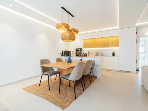 Prodaja, dvosoban stan, 122m², Centar, Tivat - image 2