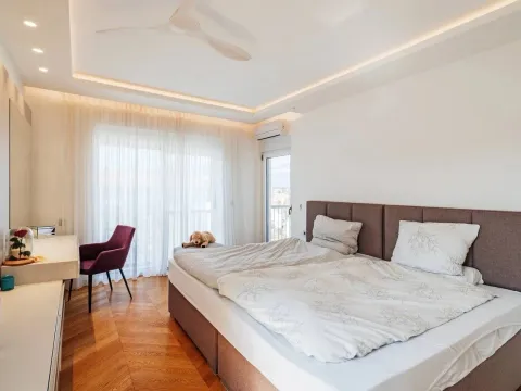 Prodaja, dvosoban stan, 122m², Centar, Tivat - image 7