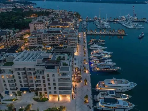 Prodaja, jednosoban stan, 45m², Porto Montenegro, Tivat - image 1