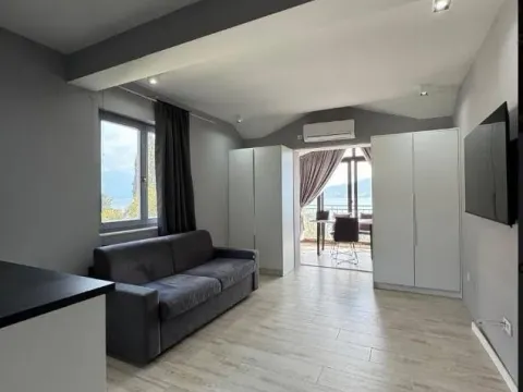 Prodaja, jednosoban stan, 45m², Baošići, Herceg Novi - image 2