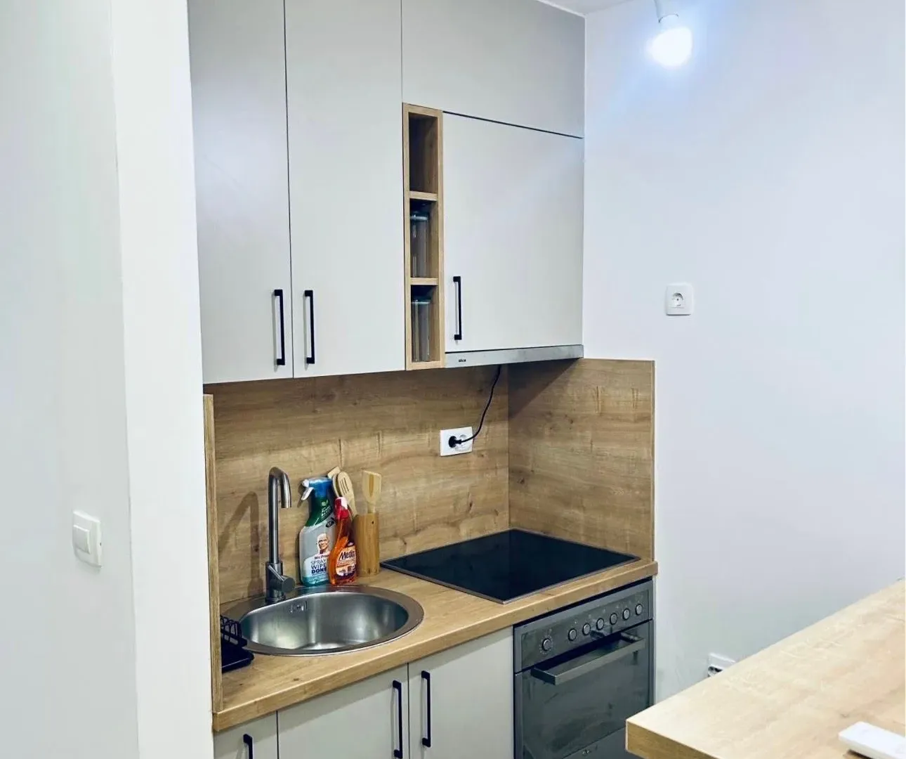Izdavanje, garsonjera, 30m², Vezirov Most, Podgorica